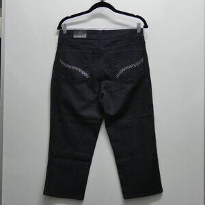 NWT NYDJ Dark Ink Denim Embellished Rear Pocket Mid-Rise Crop Pants Size 8